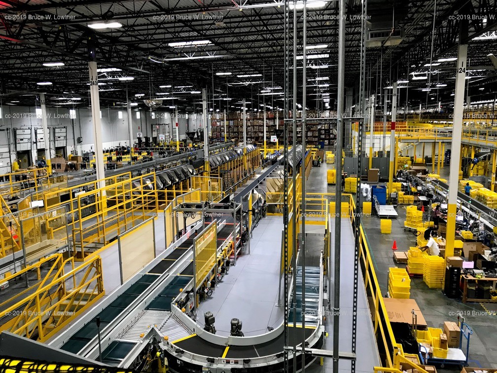 amazon fulfillment center tour with aws